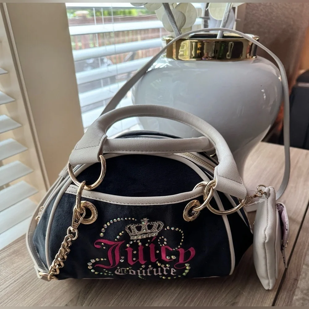 Juicy Couture Black and Cream Women's Bag